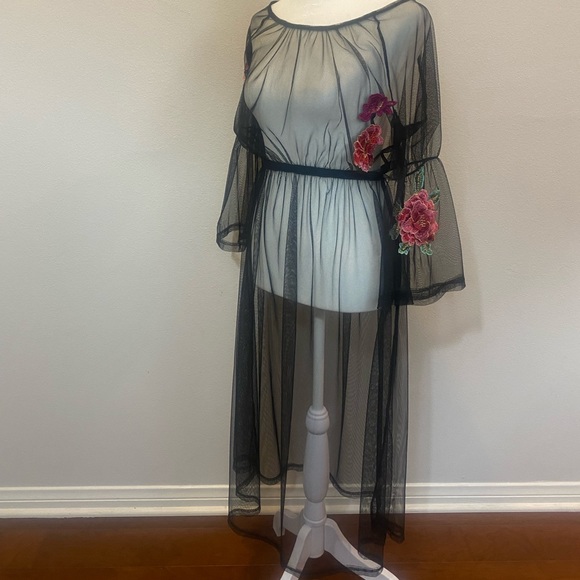 NWOT Potter’s Pot Black Sheer Mesh Dress with Flower Appliqués Size Small - Picture 13 of 13